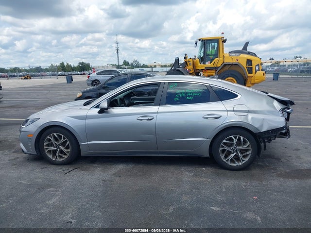 2021 HYUNDAI SONATA SEL 14