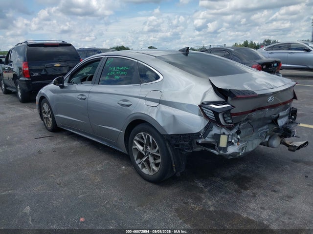 2021 HYUNDAI SONATA SEL 3