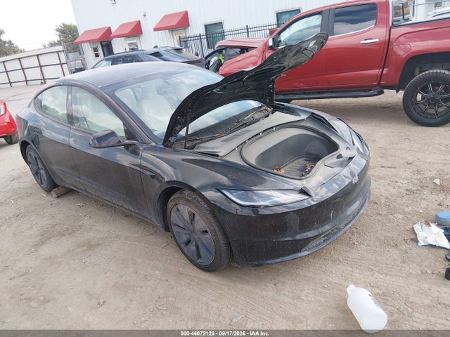 2025 Tesla Model 3 Long Range Rear-Wheel Drive/Standard Rear-Wheel Drive