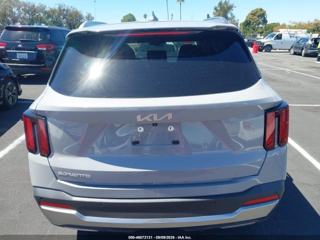 2025 KIA SORENTO S 16