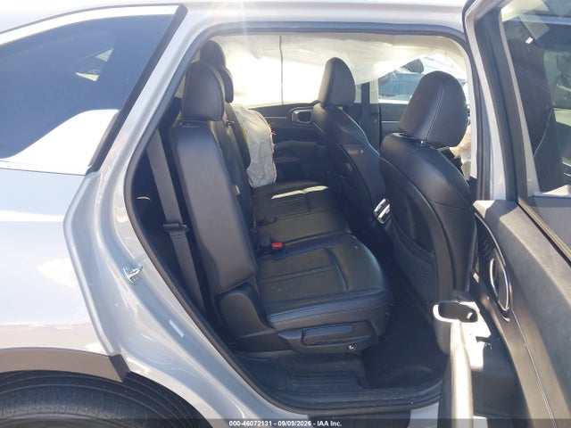 2025 KIA SORENTO S 8