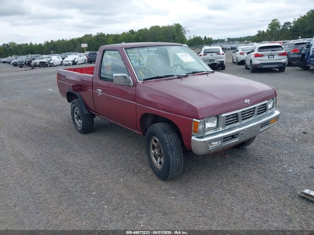 1995 NISSAN TRUCK XE