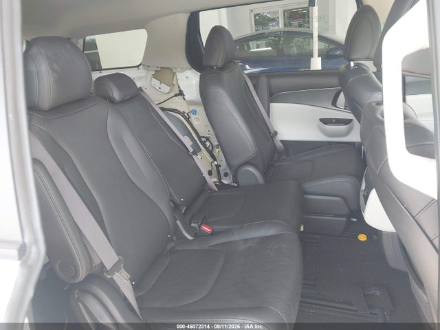 2023 KIA CARNIVAL MPV LX SEAT PACKAGE 8
