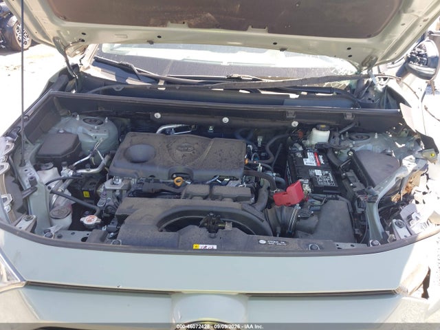 2021 TOYOTA RAV4 XLE 10