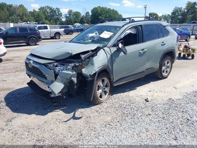 2021 TOYOTA RAV4 XLE 2