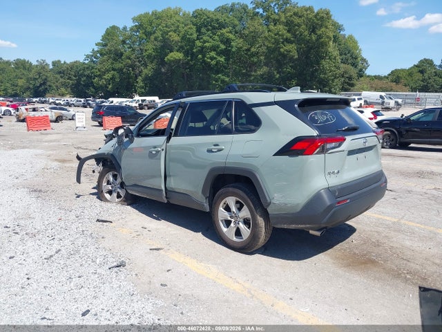 2021 TOYOTA RAV4 XLE 3