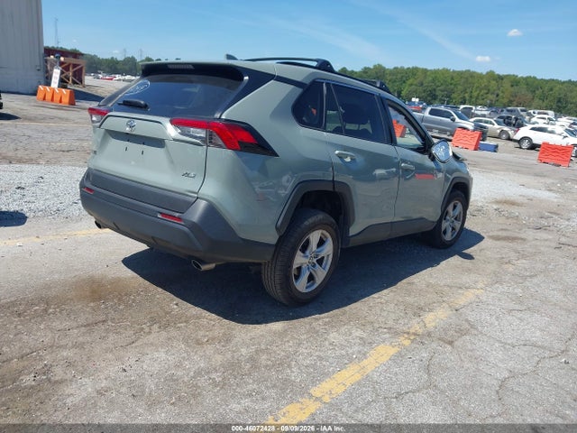 2021 TOYOTA RAV4 XLE 4