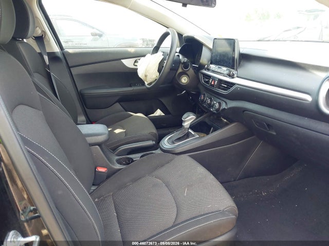 2022 KIA FORTE LXS 5