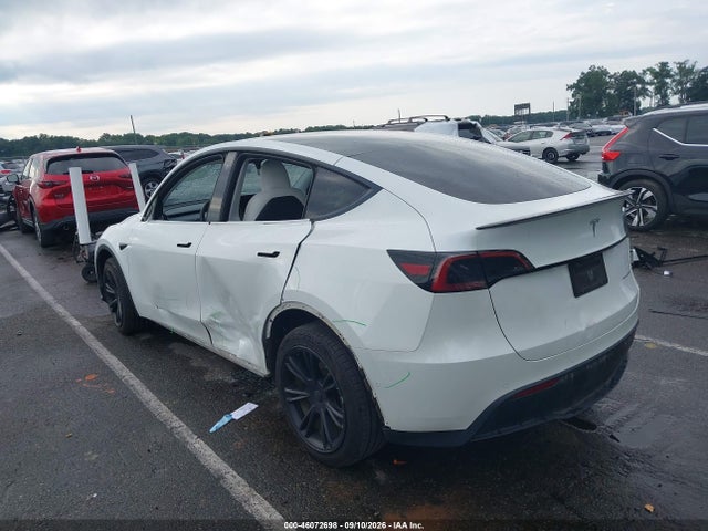2022 TESLA MODEL Y LONG RANGE DUAL MOTOR ALL-WHEEL DRIVE 3