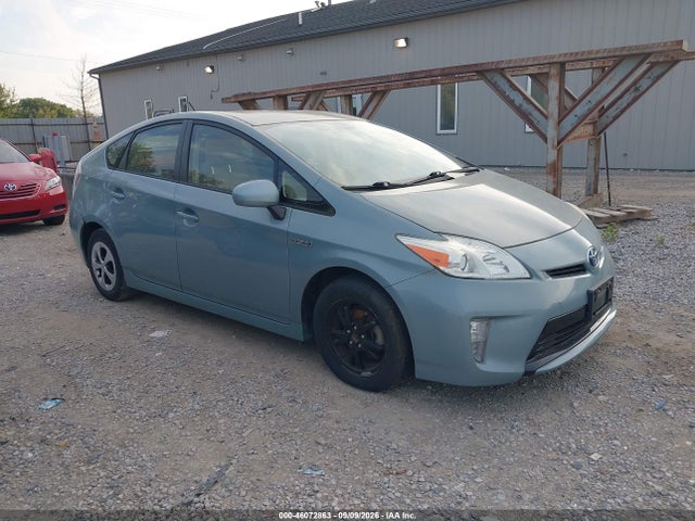 2013 TOYOTA PRIUS TWO