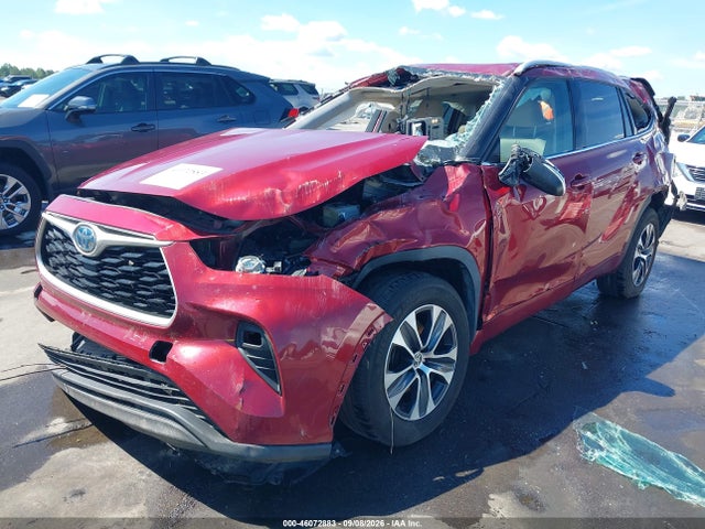 2022 TOYOTA HIGHLANDER HYBRID XLE 2