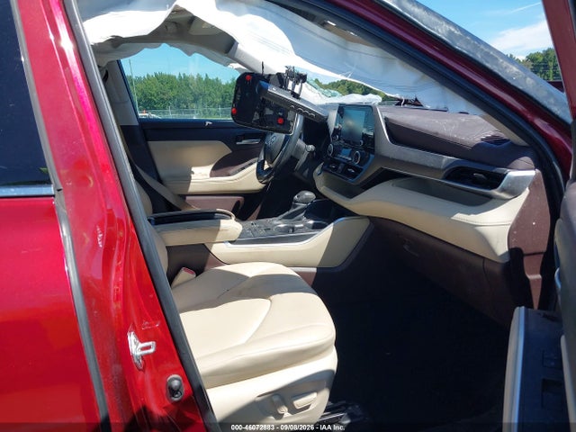 2022 TOYOTA HIGHLANDER HYBRID XLE 5