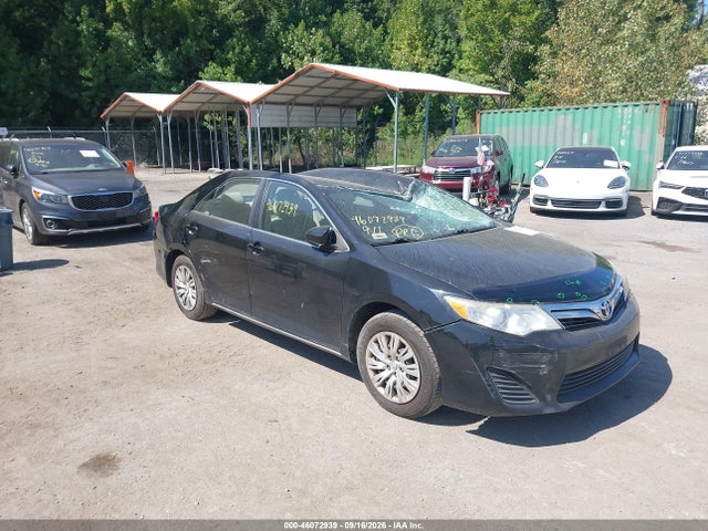 2013 TOYOTA CAMRY LE