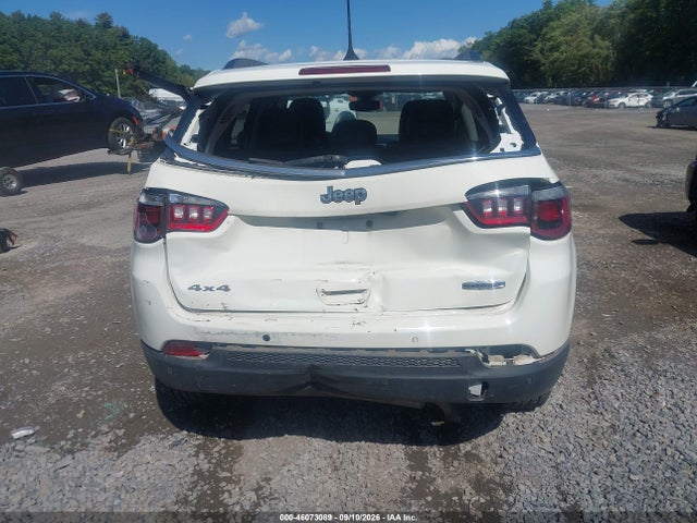 2018 JEEP COMPASS LATITUDE 4X4 16