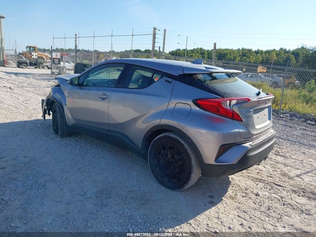 2020 TOYOTA C-HR LE 3