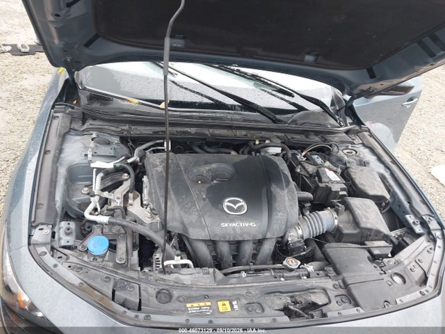 2022 MAZDA MAZDA3 CARBON EDITION 10