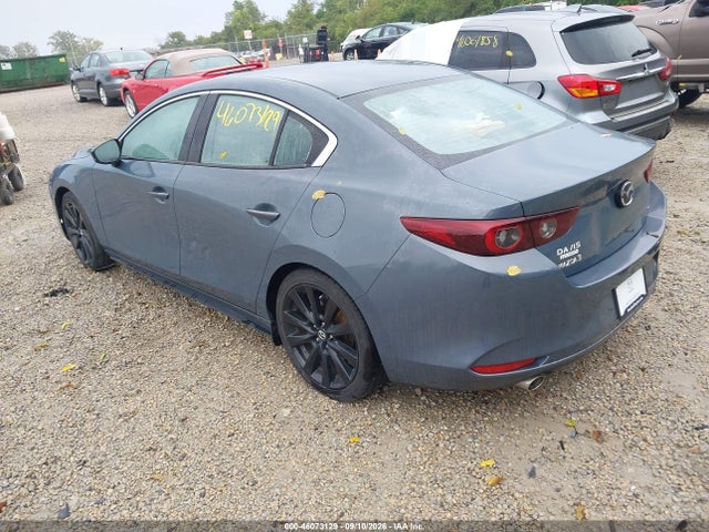 2022 MAZDA MAZDA3 CARBON EDITION 3