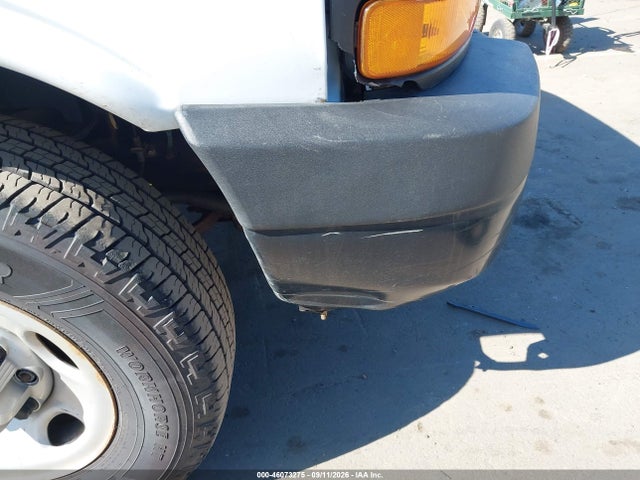 2019 CHEVROLET EXPRESS 2500 17