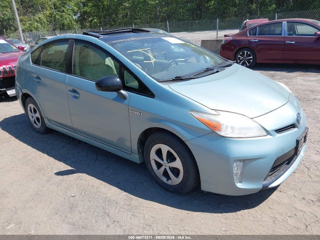 2013 TOYOTA PRIUS THREE