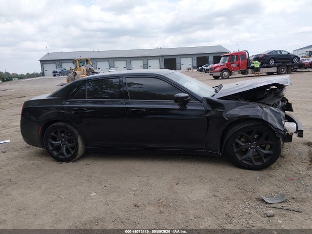 2022 CHRYSLER 300 TOURING 14