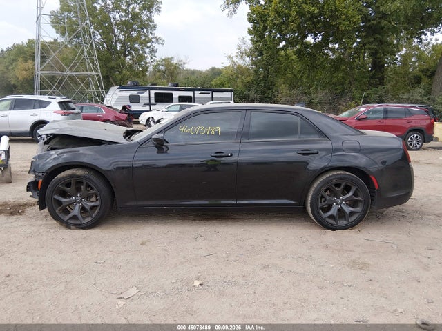 2022 CHRYSLER 300 TOURING 15