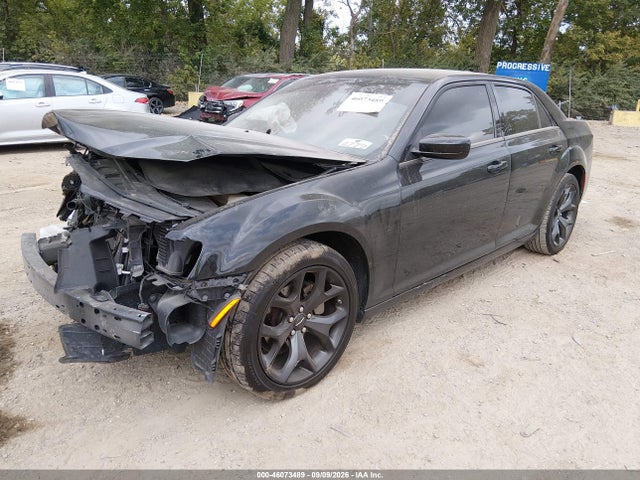 2022 CHRYSLER 300 TOURING 2