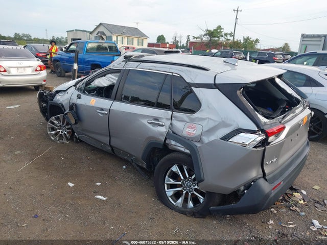 2019 TOYOTA RAV4 XLE PREMIUM 3