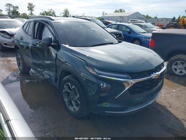 2025 CHEVROLET TRAX FWD LT