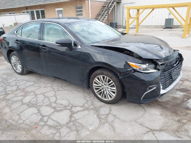 2016 LEXUS ES 