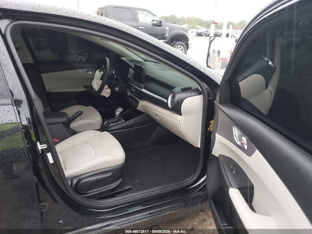 2023 KIA FORTE LXS 5