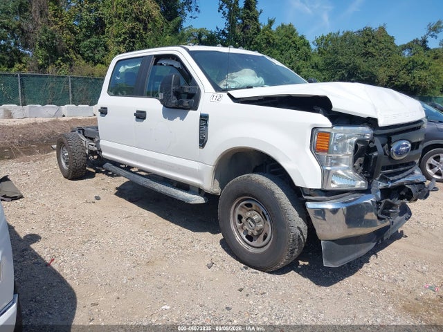 2020 FORD F-350 CHASSIS XL