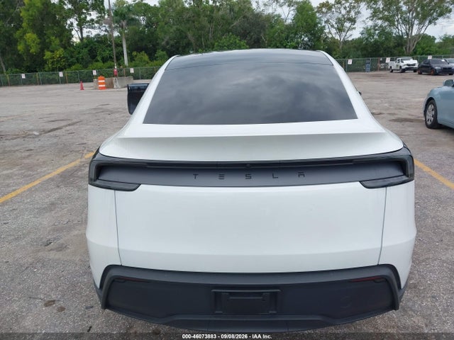 2026 TESLA MODEL Y PREMIUM REAR-WHEEL DRIVE/REAR-WHEEL DRIVE 16