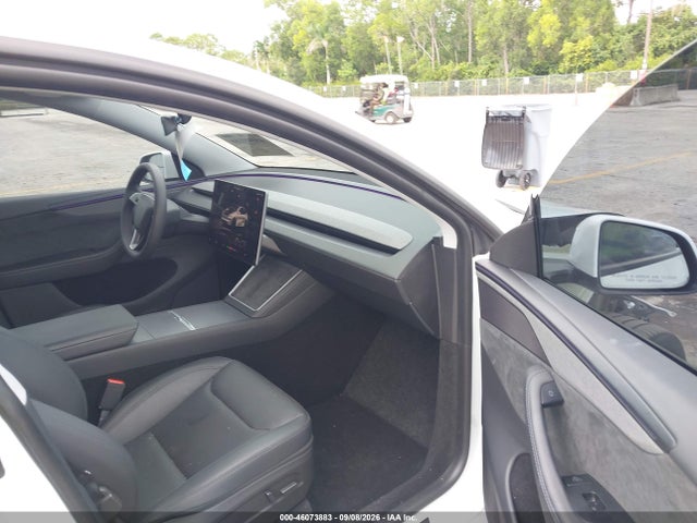2026 TESLA MODEL Y PREMIUM REAR-WHEEL DRIVE/REAR-WHEEL DRIVE 5