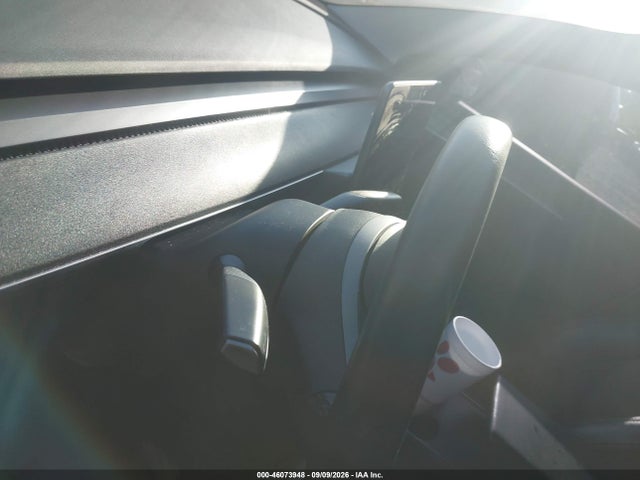2021 TESLA MODEL 3 LONG RANGE DUAL MOTOR ALL-WHEEL DRIVE 13
