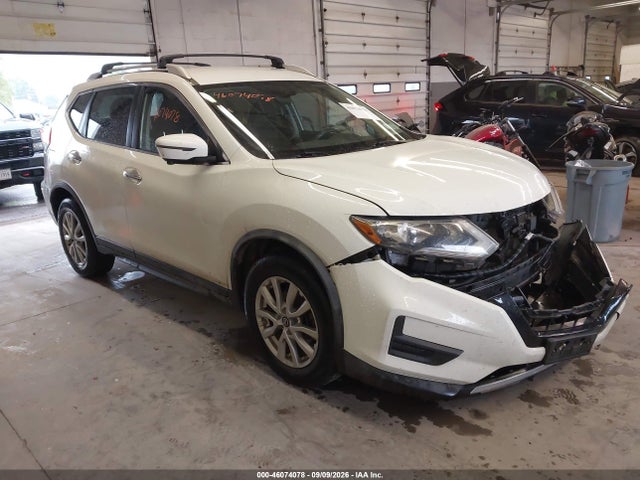 2017 NISSAN ROGUE SV