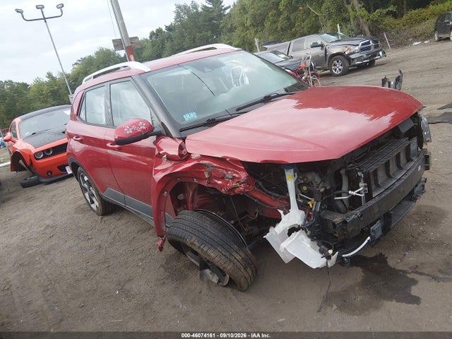 2022 HYUNDAI VENUE LIMITED 14