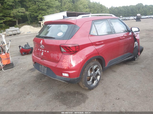 2022 HYUNDAI VENUE LIMITED 4