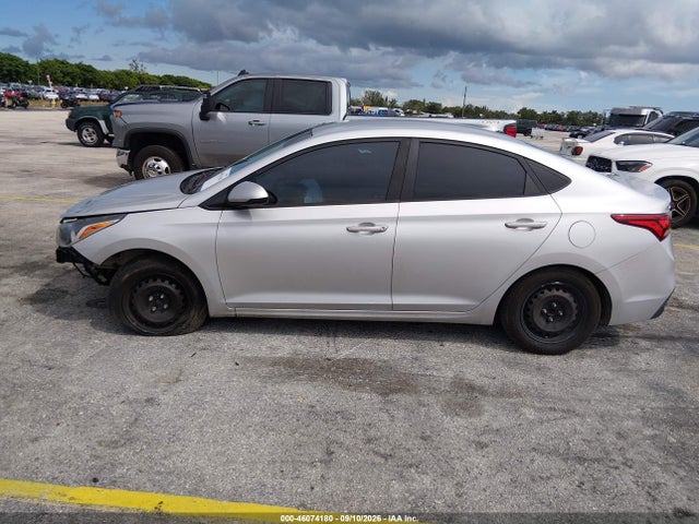 2020 HYUNDAI ACCENT SE 14