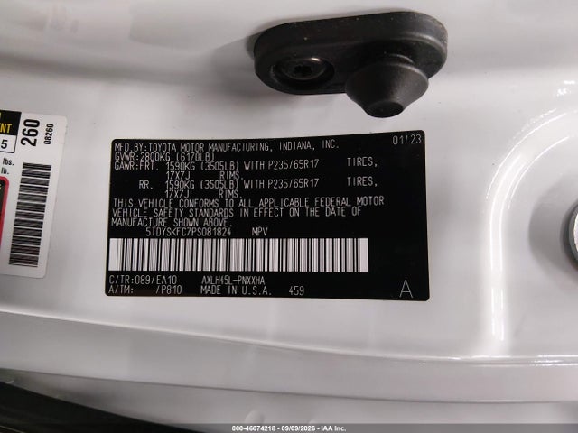 2023 TOYOTA SIENNA XLE 9