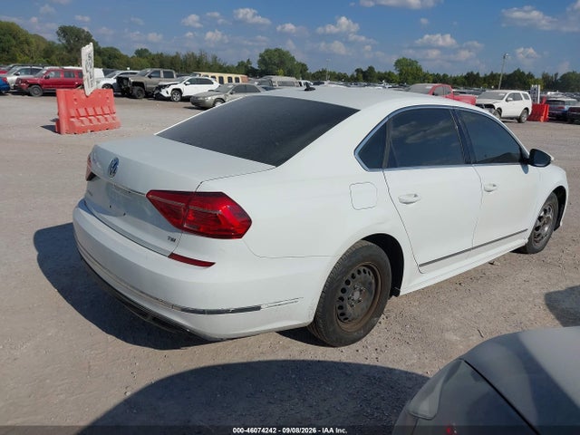 2016 Volkswagen PASSAT 1.8T R-LINE — фото 4