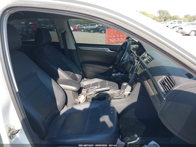2016 Volkswagen PASSAT 1.8T R-LINE — фото 5