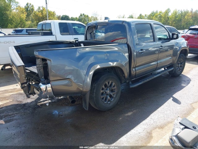 2022 TOYOTA TACOMA SR5 V6 4