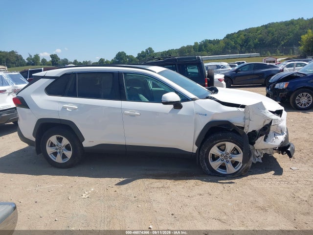 2019 TOYOTA RAV4 HYBRID XLE 12