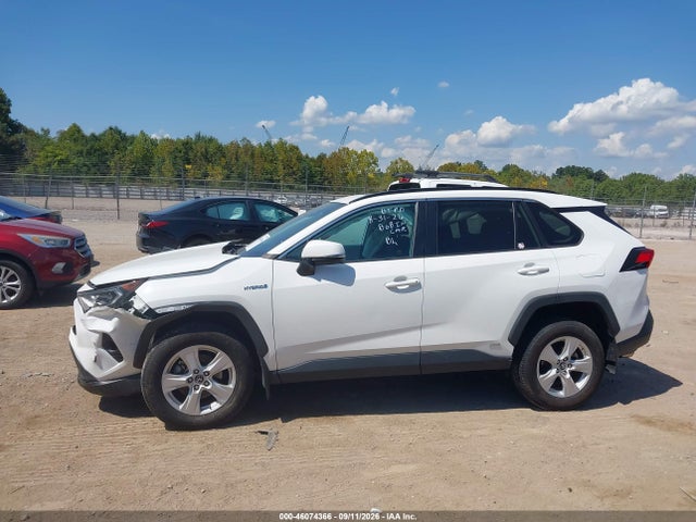 2019 TOYOTA RAV4 HYBRID XLE 13