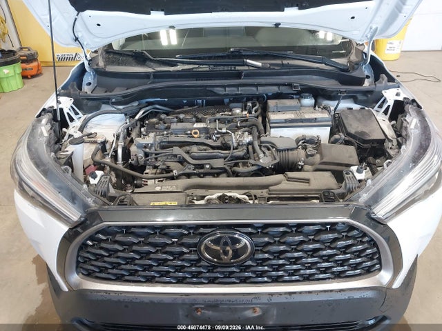 2022 TOYOTA COROLLA CROSS XLE 10