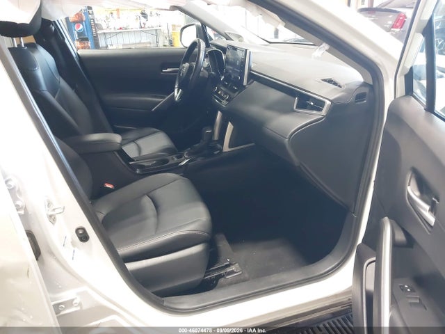 2022 TOYOTA COROLLA CROSS XLE 5