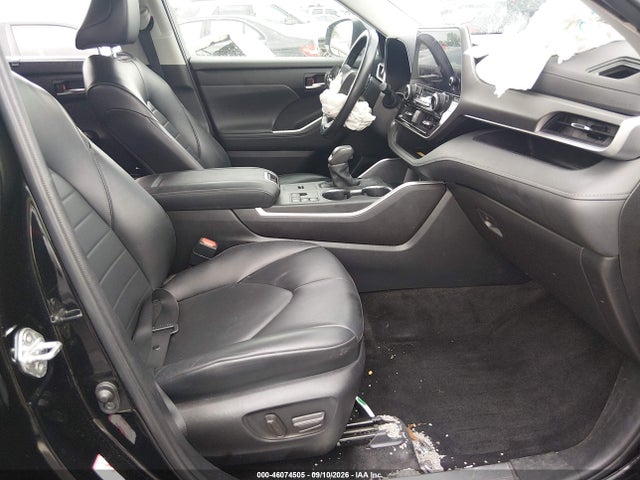 2023 TOYOTA HIGHLANDER XLE 5