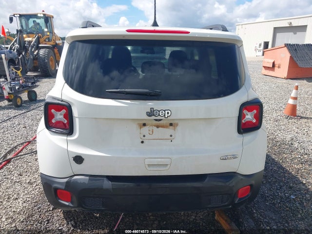 2018 JEEP RENEGADE LATITUDE FWD 16