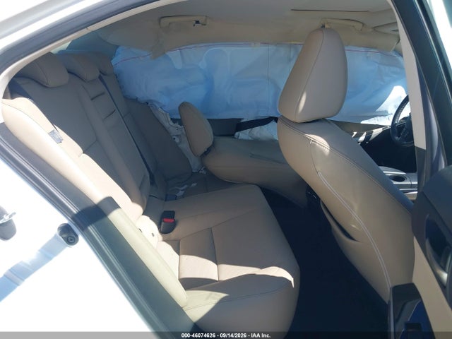 2019 LEXUS IS 300 8