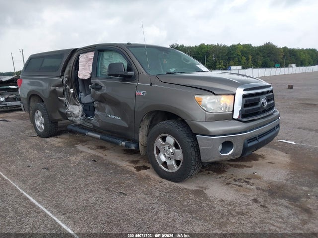 2013 TOYOTA TUNDRA GRADE 5.7L V8